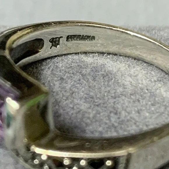 Vintage Amethyst & Marcasite Sterling Silver February Birthstone Ring Size 6-3/4 - Picture 10 of 10